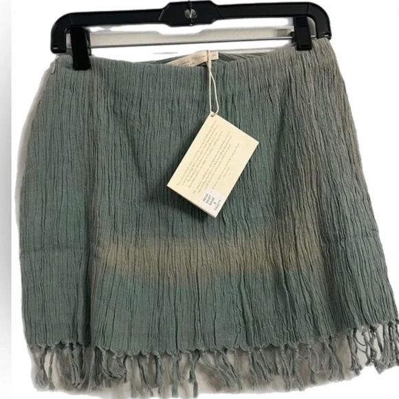 M Top and S Skirt - Brand New - Picture 4 of 5